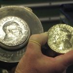 Naukowcy, kolekcjonerzy i złodzieje – w pogoni za Noblem