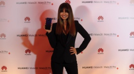 Anna Lewandowska dołączyła do #TeamHuawei! LIFESTYLE, Gwiazdy - Anna Lewandowska, mistrzyni świata w karate, ceniona trenerka i przedsiębiorczyni, dołączyła do #TeamHuawei, grupy influencerów identyfikujących się z marką i używających na co dzień produktów Huawei