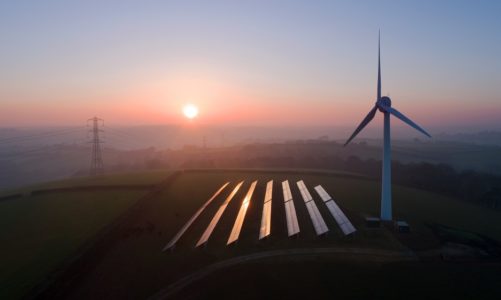 Boom na farmy słoneczne i wiatrowe wciąż przed nami